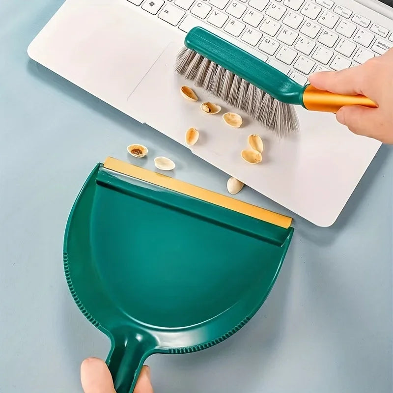 Set of Desktop Broom Set