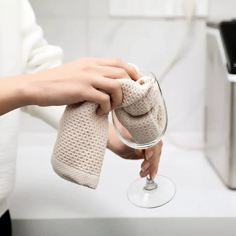 ultra-soft and absorbent dishcloth